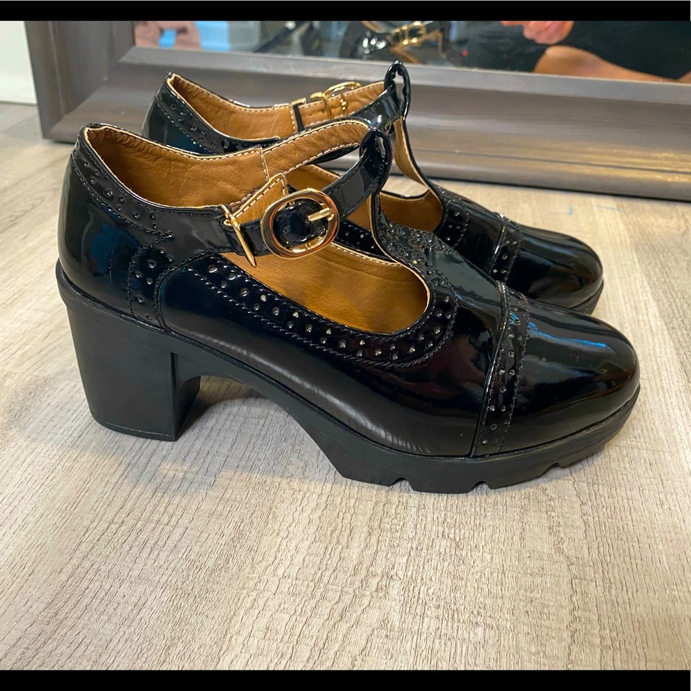 Handmade Italian MaryJane Patent leather Heels